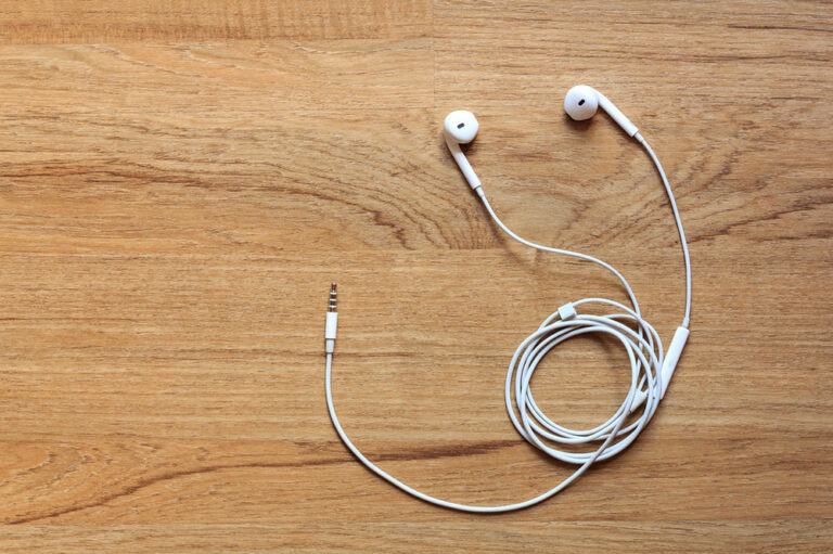 11 mistakes to avoid when buying headphones and earbuds